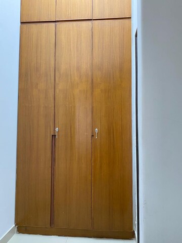 Furnished Amenities in 5 BHK Penthouse at Adani Oyster Grande Phase 2, Sector 102 – for Rent