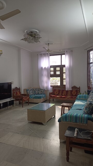 Living Room in 3 BHK Builder Floor at New Rajinder Nagar – for Sale
