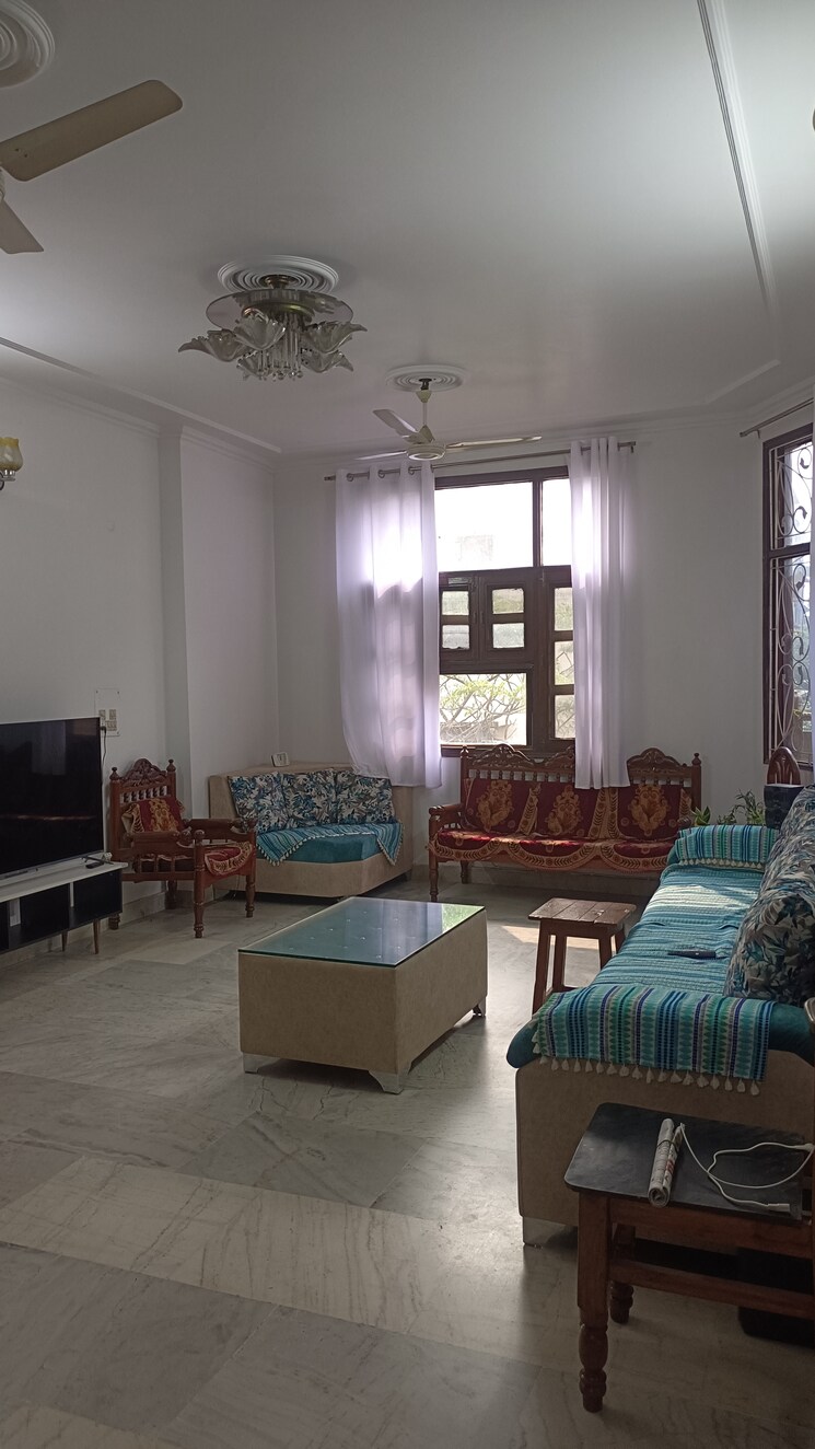 Living Room, new rajinder nagar 3 Bedroom 1430 Sq.Ft. Builder Floor In New Rajinder Nagar Delhi 9625385