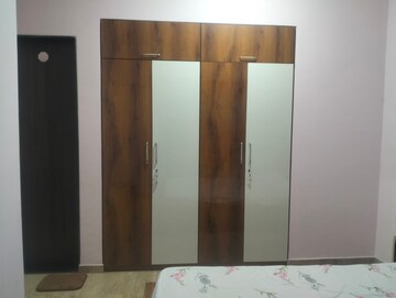 Room in 1.5 BHK Apartment at Lodha Casa Royale, Balkum Pada – for Rent