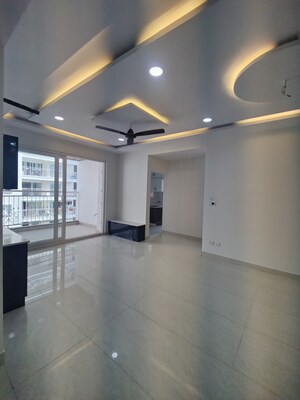 Room in 3 BHK Apartment at Prestige Beverly Hills, Kokapet – for Rent