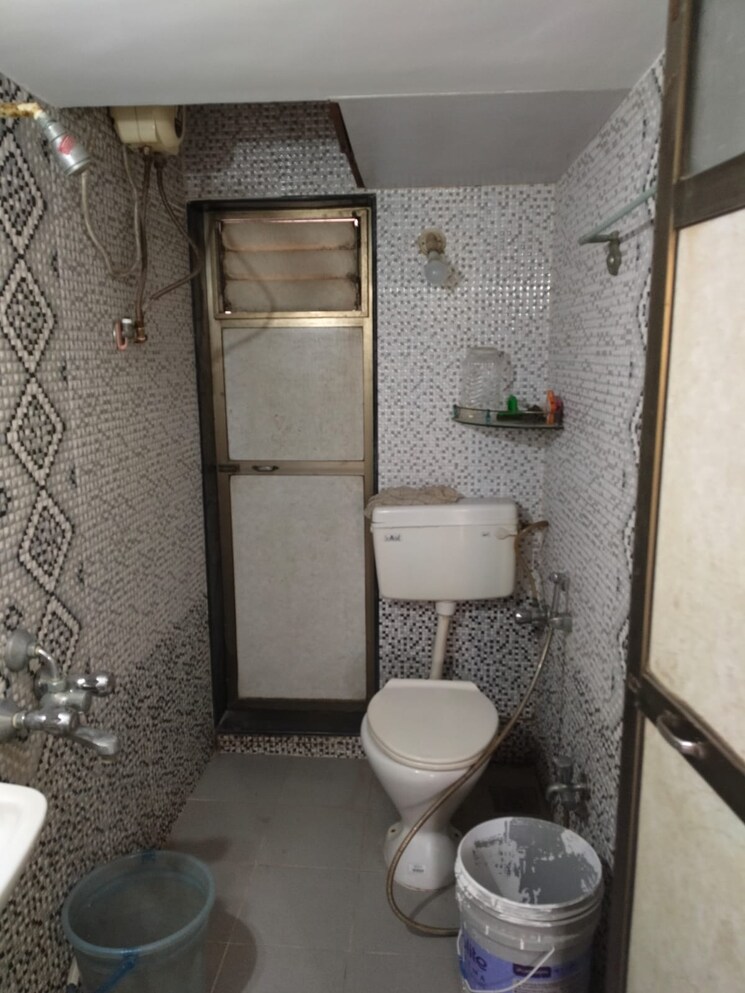 Attached Bathroom, vardhman-gardens 2 Bedroom 750 Sq.Ft. Apartment In Balkum Pada Thane 9625420