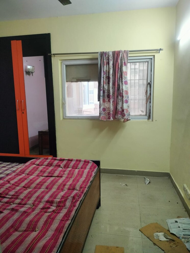 Bedroom, nimbus-the-hyde-park 2 Bedroom 915 Sq.Ft. Apartment In Sector 78 Noida 9625423