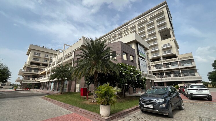 Exterior View, silverglades-merchant-plaza Studio 741 Sq.Ft. Apartment In Sector 88 Gurgaon 9625422