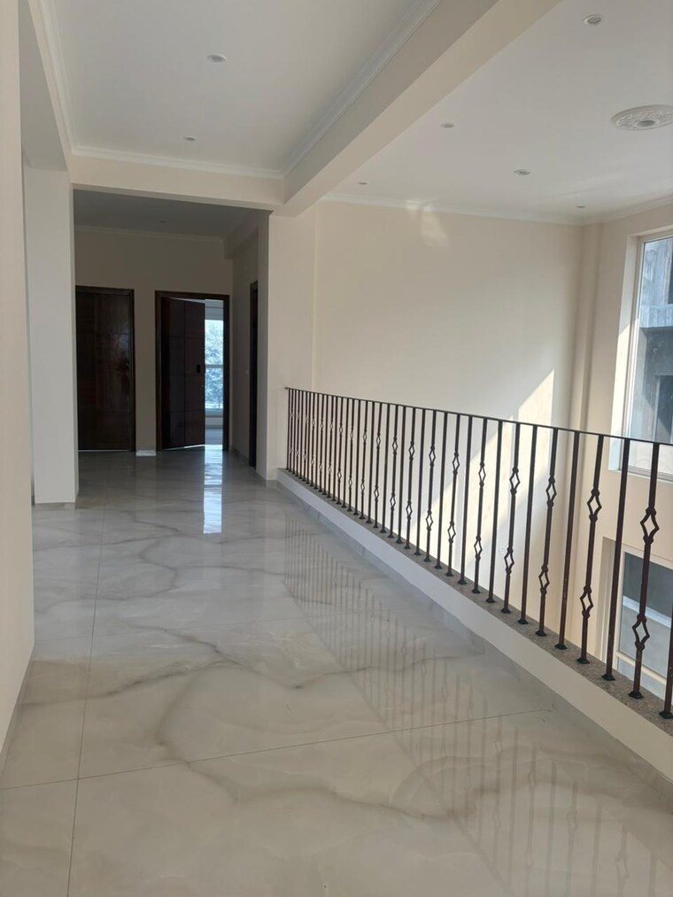 Other, rwa-apartments-sector-122 6+ Bedroom 300 Sq.Yd. Independent House In Sector 122 Noida 9625427