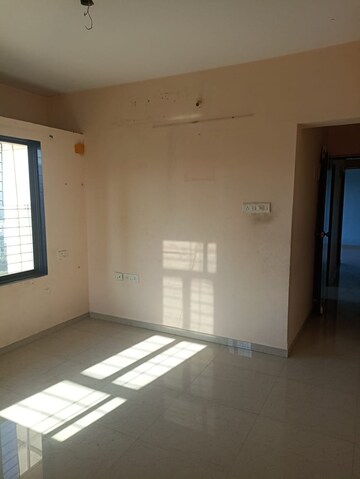 2 BHK Apartment For Rent in Om Sai Plaza, Ghodbunder Road