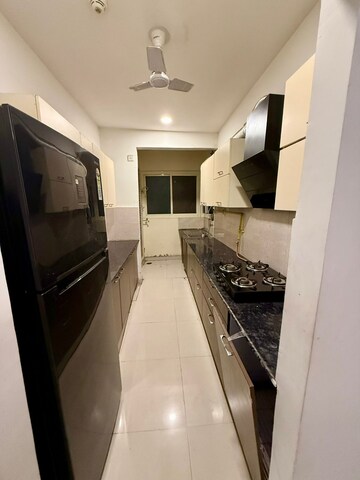 2 BHK Apartment For Rent in Mahagun Mirabella, Sector 79
