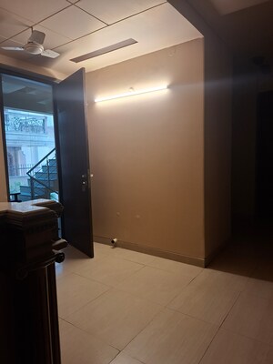 Room in 6+ BHK Independent House at Sector 43 – for Rent