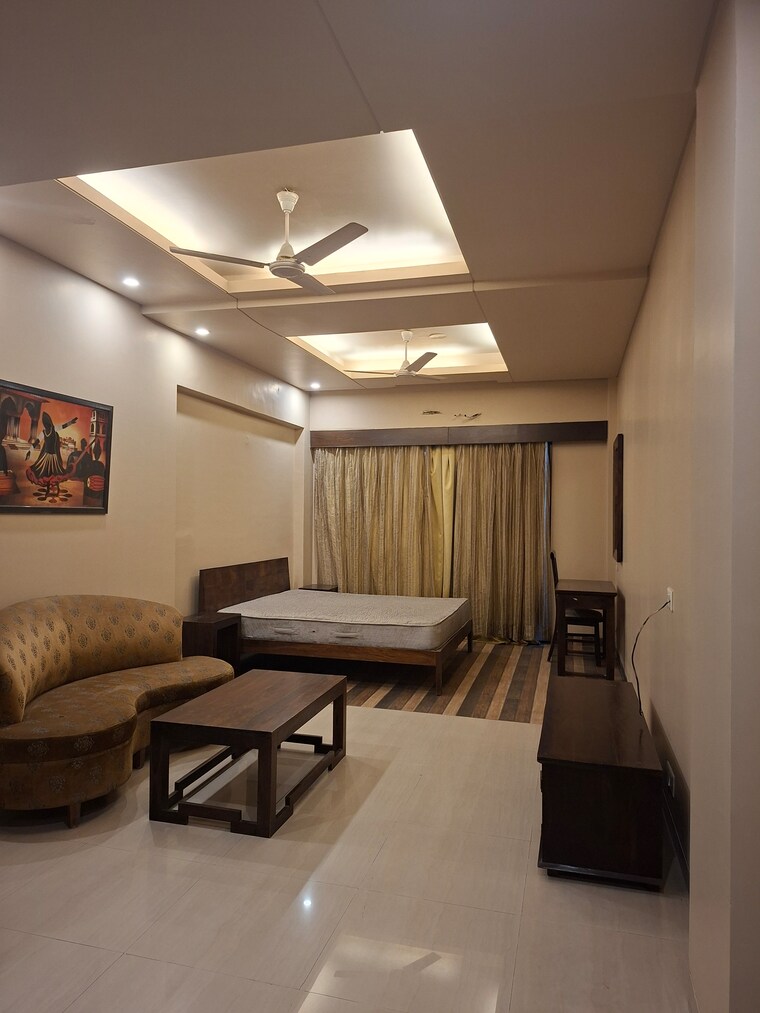 Living Room, sector 43 6+ Bedroom 350 Sq.Yd. Independent House In Sector 43 Noida 9625448
