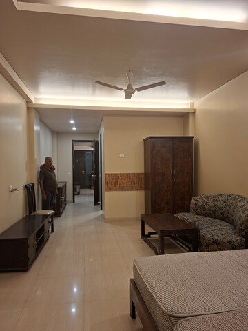 Living Room in 6+ BHK Independent House at Sector 43 – for Rent