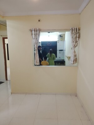 Room in 1 BHK Apartment at Sangeeta CHS, Borivali West – for Rent