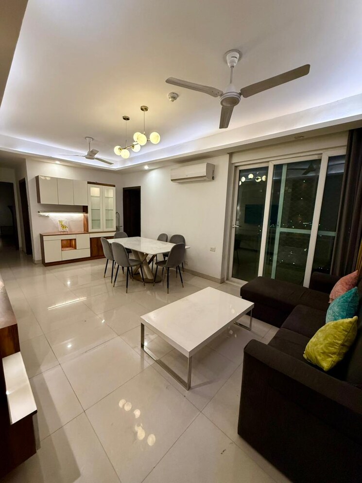 Living Room, mahagun-mirabella 2 Bedroom 847 Sq.Ft. Apartment In Sector 79 Noida 9625471