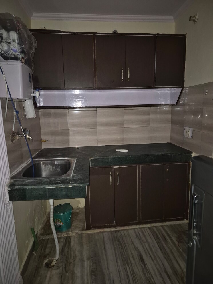 Kitchen, mayur vihar 1.5 Bedroom 400 Sq.Ft. Builder Floor In Mayur Vihar Delhi 9625476