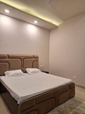 Room in  Pg at Gomti Nagar – for Rent