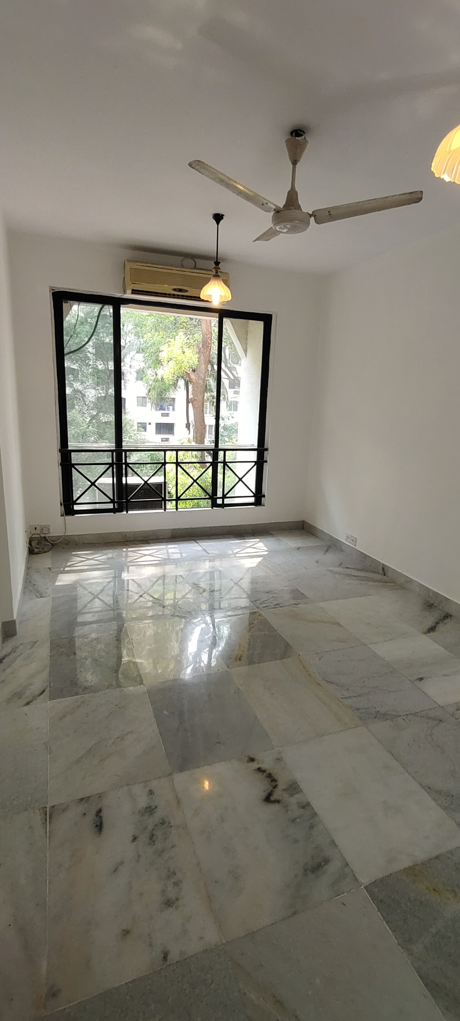 1 BHK Apartment For Rent in Hiranandani Gardens Canna
