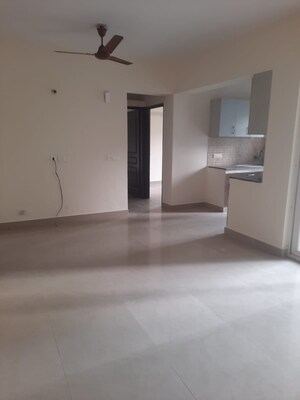 Room in 2 BHK Apartment at Sethi Max Royal, Sector 76 – for Rent