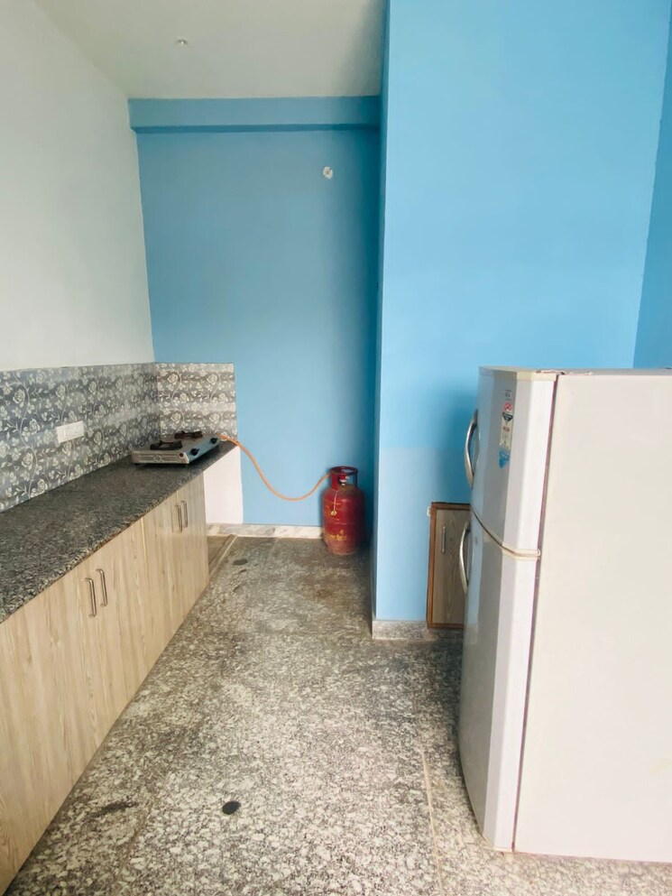 Kitchen, gomti nagar Pg For Boys & Girls In Gomti Nagar 9625486