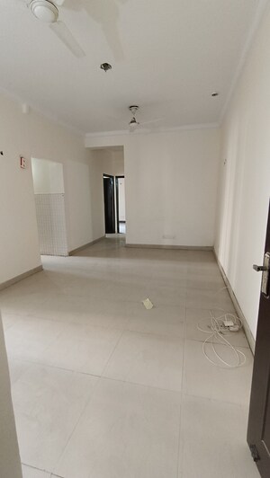 2 BHK Apartment For Rent in Antriksh Golf View, Sector 78