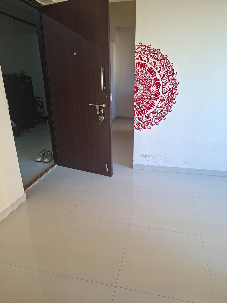 Room, raunak-heights 1 Bedroom 410 Sq.Ft. Apartment In Ghodbunder Road Thane 9625498