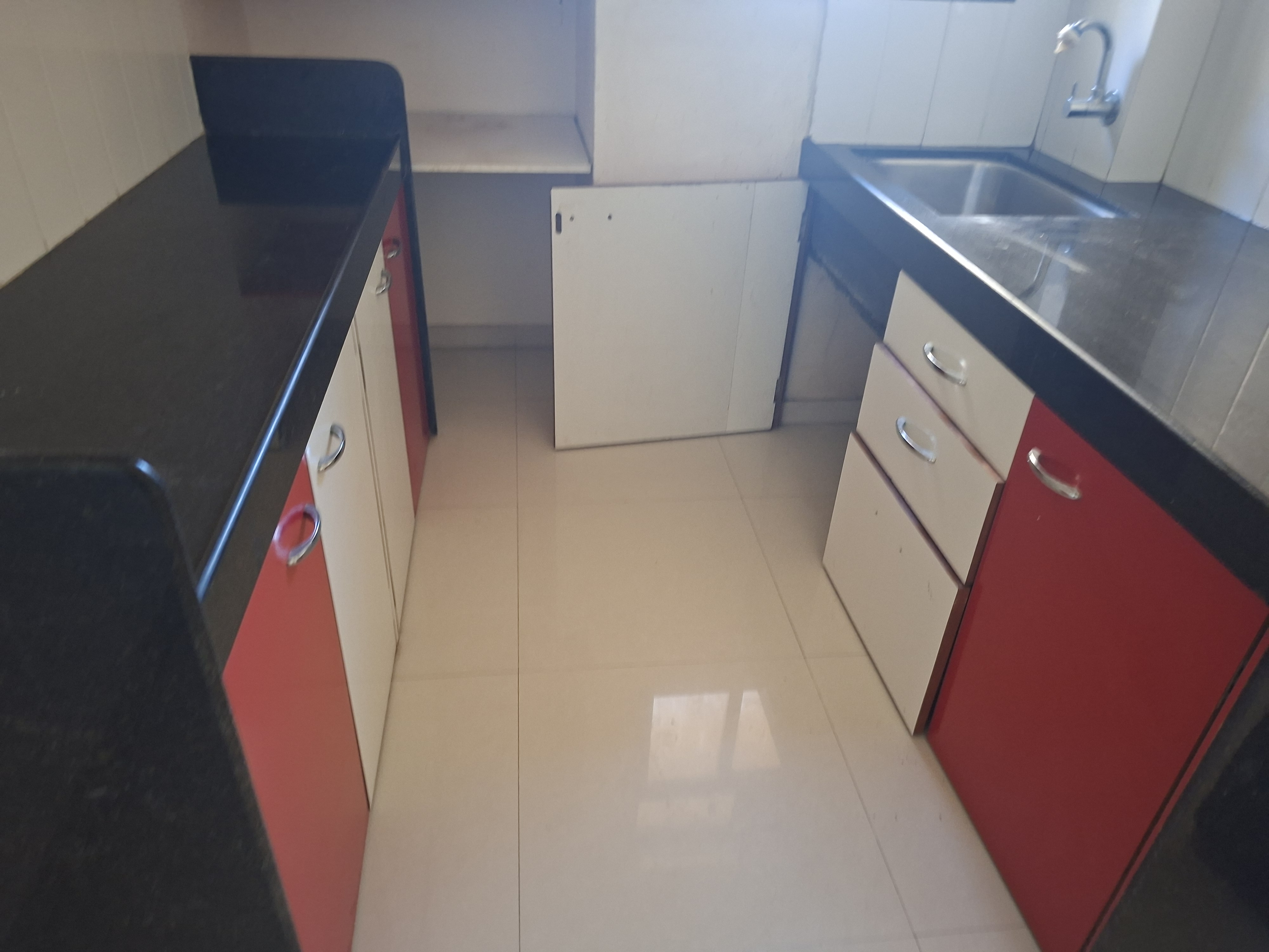 1 BHK 410 Sq.Ft. Apartment in Raunak Heights