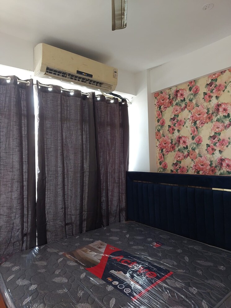 Bedroom, suncity-avenue-76 2 Bedroom 582 Sq.Ft. Apartment In Sector 76 Gurgaon 9625504