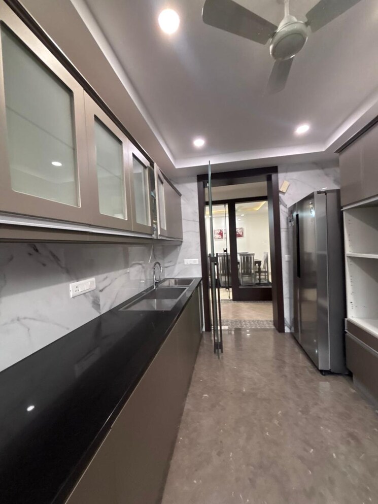 Kitchen, green park extension 4 Bedroom 3000 Sq.Ft. Builder Floor In Green Park Extension Delhi 9625508