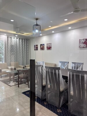 Living Room in 4 BHK Builder Floor at Green Park Extension – for Rent