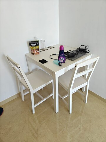 Furnished Amenities in 1 BHK Apartment at Hiranandani Highland, Powai – for Rent