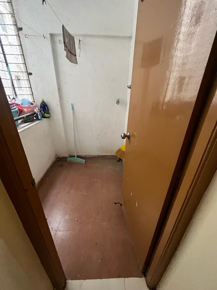 Attached Bathroom, aditya-breeze-park 2 Bedroom 1180 Sq.Ft. Apartment In Balewadi Pune 9625513