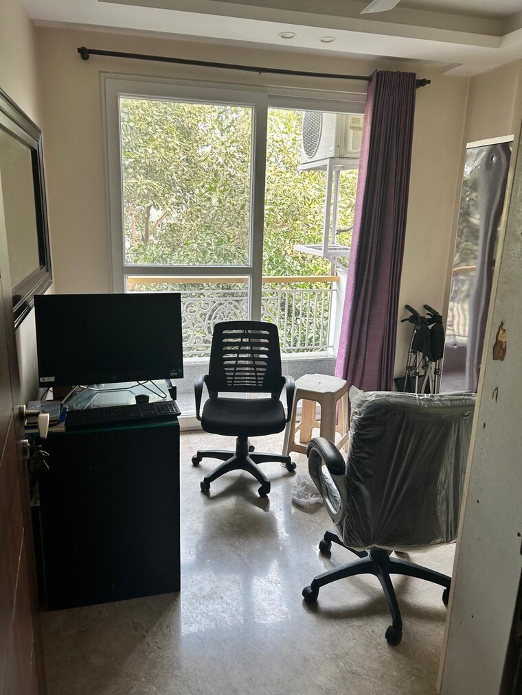 Living Room, chittaranjan park 2 Bedroom 1400 Sq.Ft. Builder Floor In Chittaranjan Park Delhi 9625520