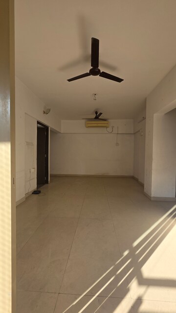 Room in 3 BHK Apartment at Hubtown Greenwoods F Wing, Vartak Nagar – for Sale