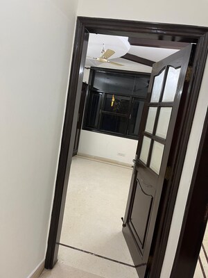 Bedroom in 3 BHK Builder Floor at Sarvapriya Vihar – for Rent