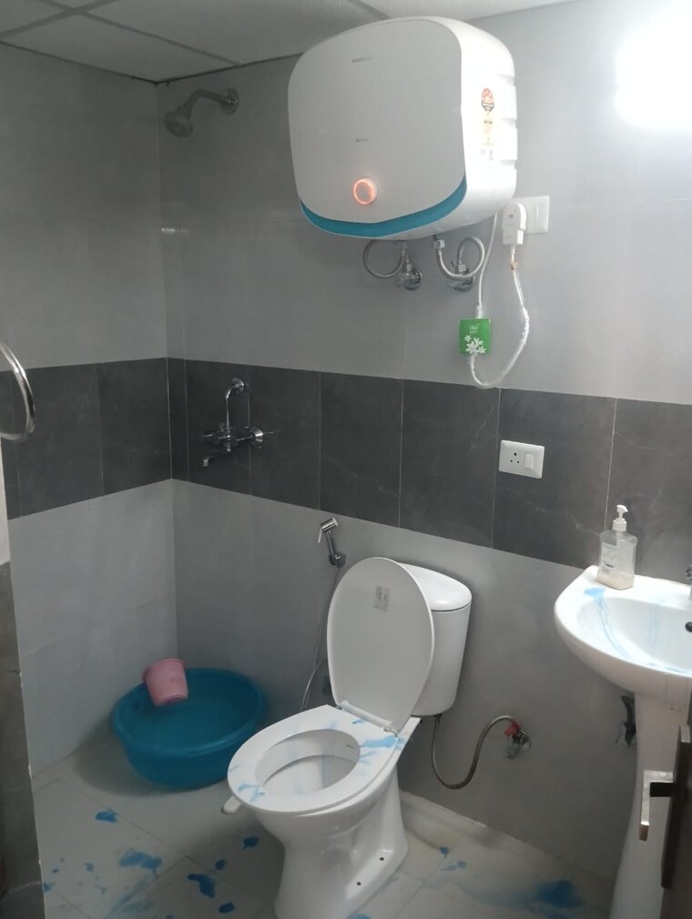 Bathroom, elegant-splendour 2.5 Bedroom 1061 Sq.Ft. Apartment In Tech Zone 4 Greater Noida Greater Noida 9625535