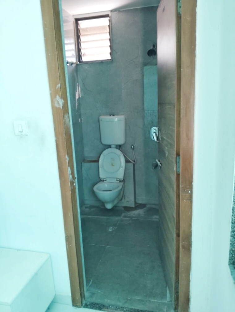 Bathroom, chandkheda 3 Bedroom 1575 Sq.Ft. Apartment In Chandkheda Ahmedabad 9625543