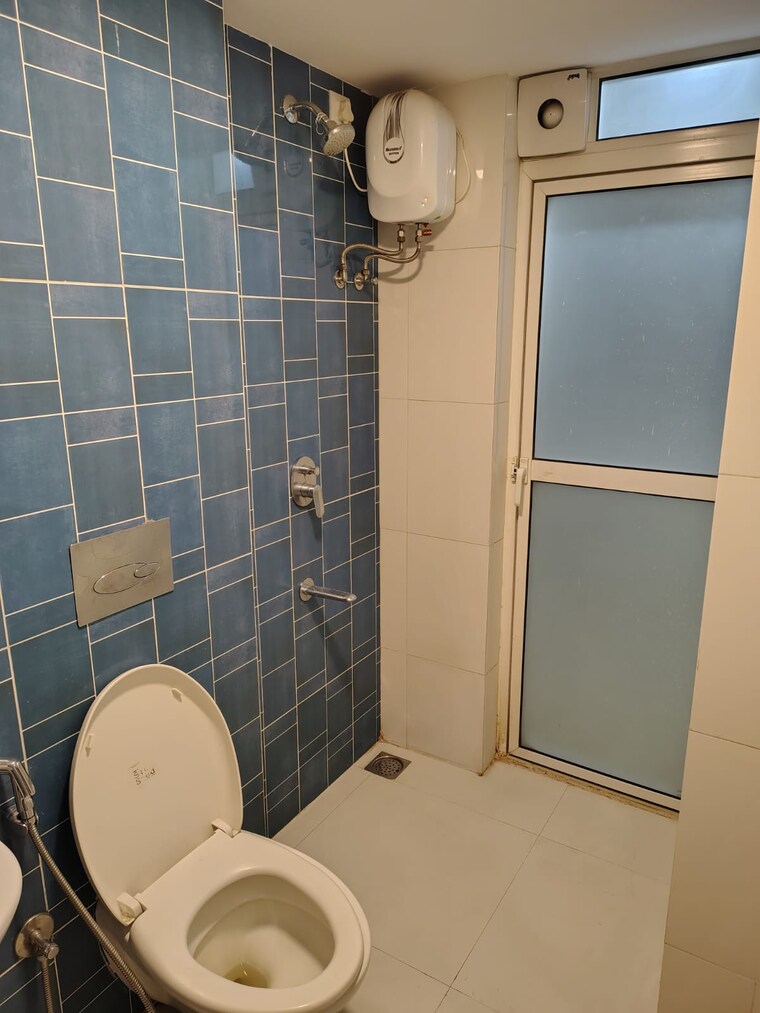 Bathroom, lodha-amara 2 Bedroom 735 Sq.Ft. Apartment In Kolshet Road Thane 9625541