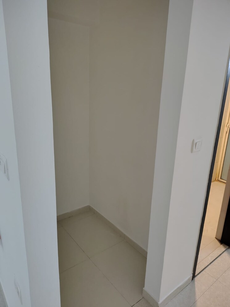 Balcony, lodha-amara 2 Bedroom 735 Sq.Ft. Apartment In Kolshet Road Thane 9625541