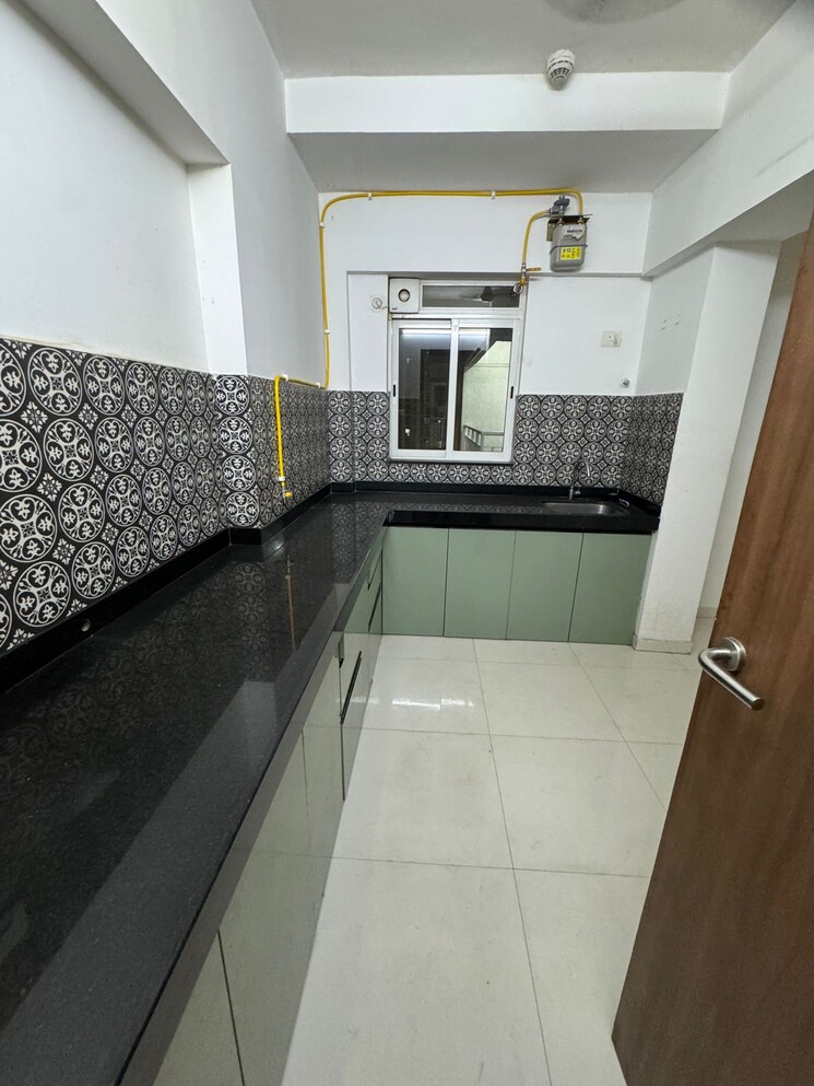 Kitchen, lodha-amara 2 Bedroom 735 Sq.Ft. Apartment In Kolshet Road Thane 9625545