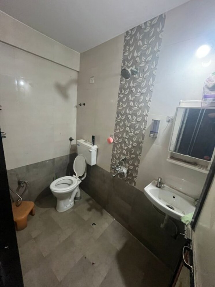 Bathroom, riddhi-siddhi-exotica 2 Bedroom 980 Sq.Ft. Apartment In Taloja Navi Mumbai 9625546
