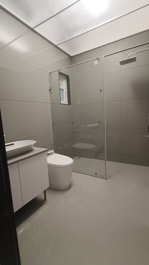 Bathroom in 4 BHK Apartment at Concrete Sunshine Residency, Lulla Nagar – for Sale