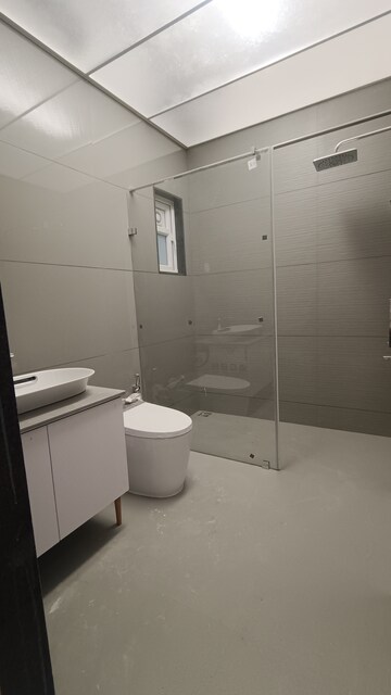 Bathroom in 4 BHK Apartment at Concrete Sunshine Residency, Lulla Nagar – for Sale