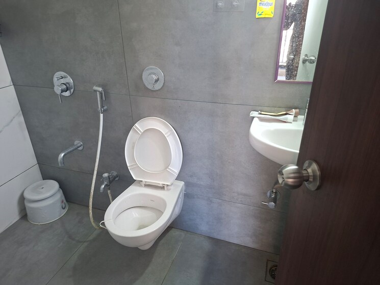 Bathroom, raunak-bliss 1 Bedroom 425 Sq.Ft. Apartment In Ghodbunder Road Thane 9625659