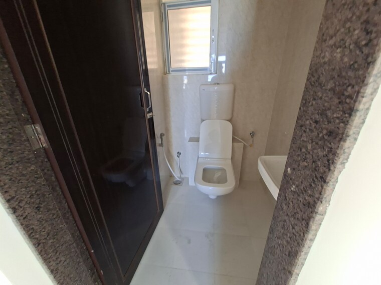 Bathroom, vihang-valley-phase-3 1 Bedroom 465 Sq.Ft. Apartment In Kasarvadavali Thane 9625671