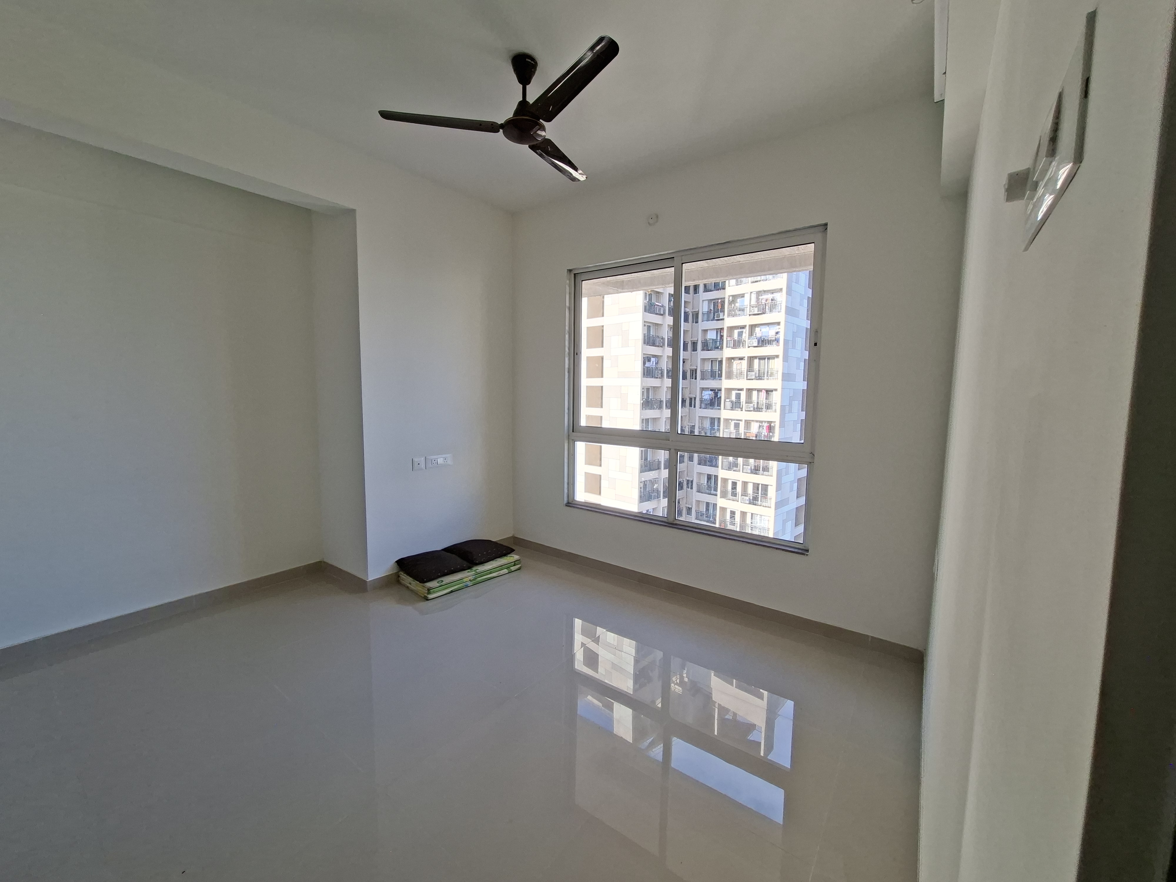 1 BHK + Extra Room Apartment For Rent in Vihang Valley Phase 3