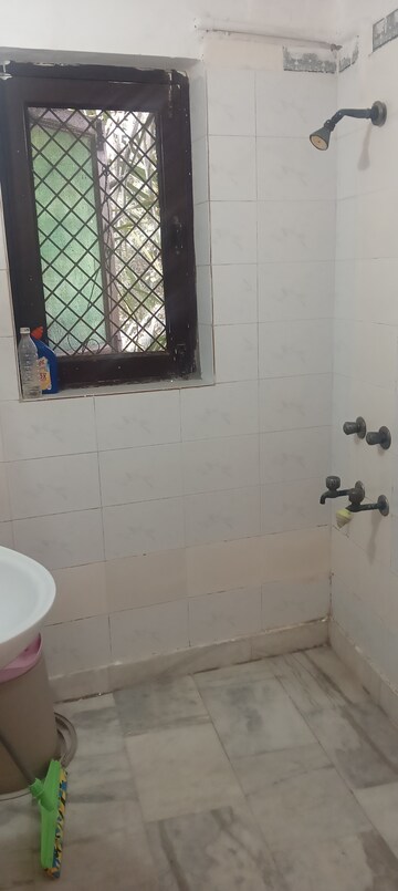 Bathroom in 2 BHK Builder Floor at RWA Apartments Sector 50, Sector 50 – for Rent