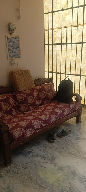 Living Room in 2 BHK Builder Floor at RWA Apartments Sector 50, Sector 50 – for Rent