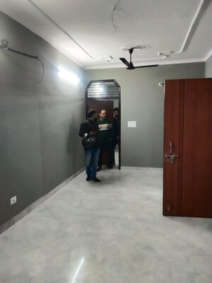 Room in 1.5 BHK Builder Floor at RWA Apartments Sector 12, Sector 12 – for Rent