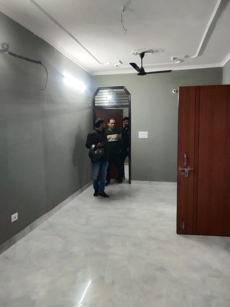 Room, rwa-apartments-sector-12 1.5 Bedroom 650 Sq.Ft. Builder Floor In Sector 12 Noida 9625704