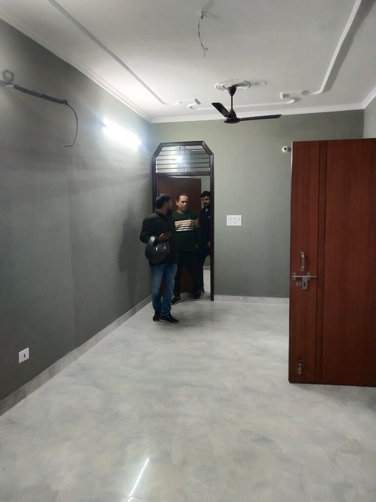 Room, rwa-apartments-sector-12 1.5 Bedroom 650 Sq.Ft. Builder Floor In Sector 12 Noida 9625704