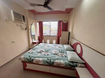 Bedroom in 1 BHK Apartment at Swapnalok Apartment Andheri, Andheri East – for Rent