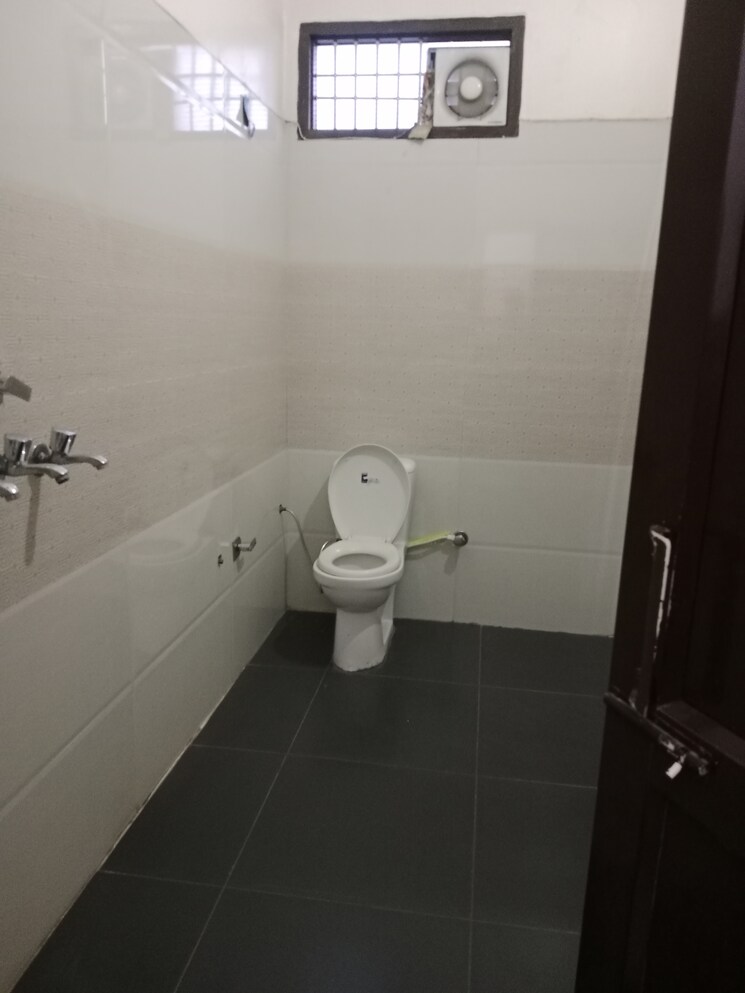 Bathroom, sector 24 2 Bedroom 1802 Sq.Ft. Independent House In Sector 24 Panipat 9625715
